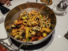 -七欣天香辣蟹火锅(闵行浦江欢乐颂店)