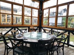 靠窗位-花溪雨·森林餐厅(石基店)