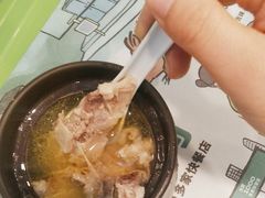 -老乡鸡(六安新加坡御苑店)