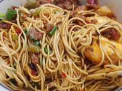 麻辣鸭子和麻辣牛肉双拼-李易面馆(树木岭店)