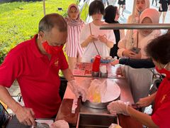 -詹爷爷乌节路街头冰淇淋