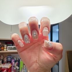 -尤米一站式美甲美睫