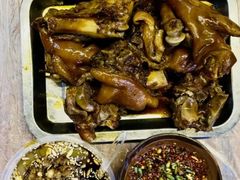 -王万妈卤猪脚(青岩交通路)