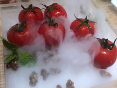 番茄脆菇沙拉-小大董·烤鸭(凤凰汇店)