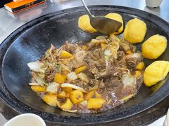-粘豆包柴火铁锅炖