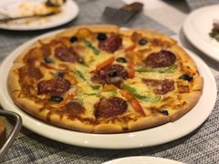 萨拉米披萨-LUCCA卢卡西班牙海鲜饭(远洋广场店)