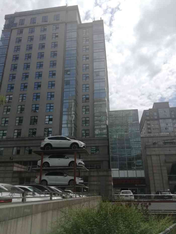 海兴大厦【位置】海兴大厦位于中关村核心地区—丹.