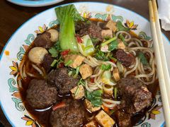 -歹歹的加个面过油肉拌面