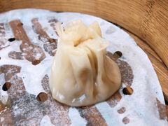 特惠尝鲜鲜肉笋丁烧卖-巧燕坊一笼一蒸(庆春广场地铁站店)