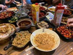 -巴厘龙虾·榜首油焖大虾(音乐学院·沿江酒馆店)