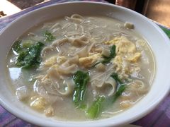 鸡蛋面-88号小吃店·经典云南菜·地道纳西美食