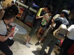 等位区-打酱友•斑鱼海鲜粥火锅(吴桥店)