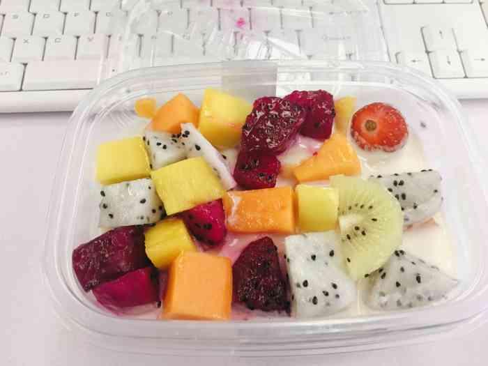 爱果水果捞-"位置在茶亭地铁站附近 [薄荷]环境:我是.