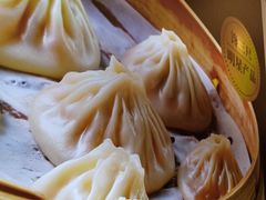 -馋三尺蟹粉小笼(人民广场店)