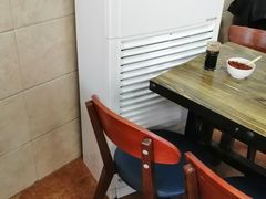用餐区-春雨羊汤店(广开四马路总店)