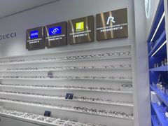 -美式眼镜·授权蔡司.依视路.尼康.豪雅.明月(南翔印象城店)
