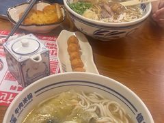 -鑫花溪牛肉米粉(凤凰街创始总店)