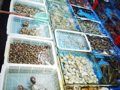-霞涌市场海鲜摆卖区