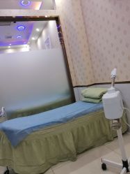 -苗医生专业祛痘·皮肤管理