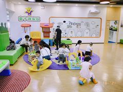 -爱威盛亲子俱乐部·纽约国际早托中心