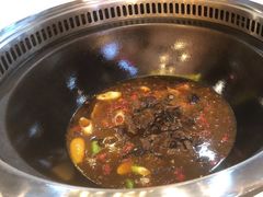-哈尔滨烧烤·山河村铁锅炖(交大店)