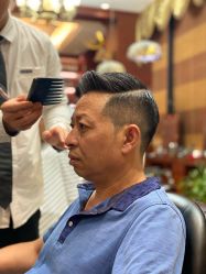 -尼特斯男士发型馆