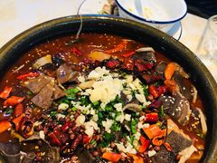 -魏铭鱼头捞饭(晋阳路店)