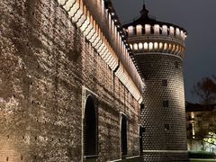 -斯福尔扎古堡