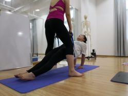 -亚太瑜伽普拉提学院