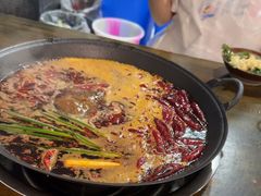 -黄潇洒老火锅(九眼桥宏济巷店)