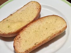 蒜香烤面包-萨莉亚(巴黎春天成山店)