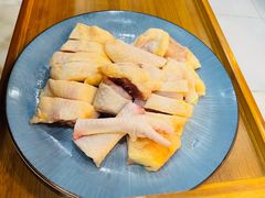 -老何家后安粉·糟粕醋海鲜火锅(三亚湾椰梦长廊店)