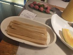 -尚尚仙·酸汤猪手·猪肚鸡火锅(华联万柳购物中心店)