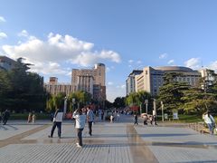 -泉城广场