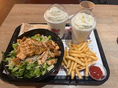 -The Habit Burger Grill 哈比特汉堡(复兴soho店)