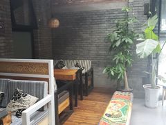 -苹果树下艺术餐厅(宋庄店)