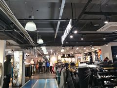 -法雅体育工厂店(皂君庙路店)