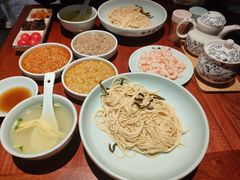 手剥虾仁-裕兴记•蟹黄面馆(人民广场店)