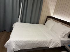 -汉庭(罗湖口岸万象城店)