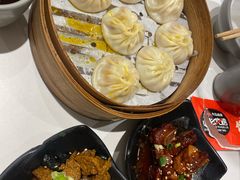 -馋三尺蟹粉小笼(人民广场店)