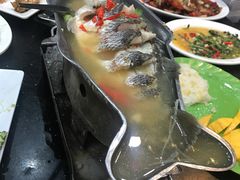 -光海鲜鱼翅餐厅(叻差拉披色路店)