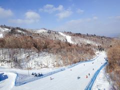 -亚布力新体委滑雪场