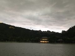 -新华书店(顺峰山公园店)