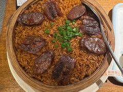 腊味蒸饭-乔街深夜食堂·台州菜·高压锅生蚝(杭州总店)