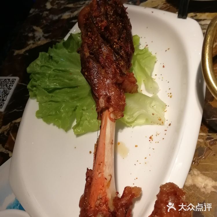 店里只有我一桌，后来断断续续来了几桌