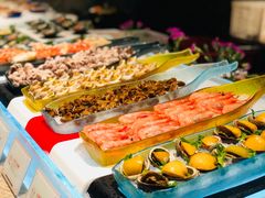 -半岛翡丽海鲜自助餐厅(观风亭店)