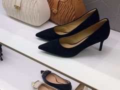 -BeLLE 百丽(上海月星环球港店)