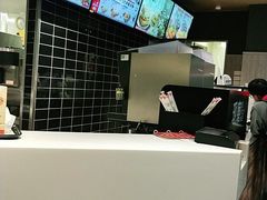 -肯德基(春申店)