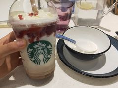 童趣三色杯星冰乐-星巴克臻选(南宁万象城店)