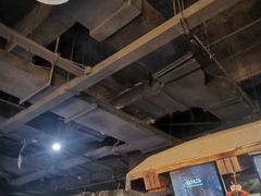 -暴风岛沉浸式体验馆(百联世纪店)